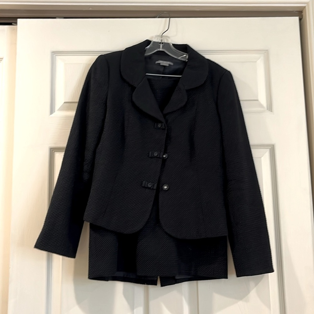 Women's Ann Taylor Navy Jacket and Skirt Suit